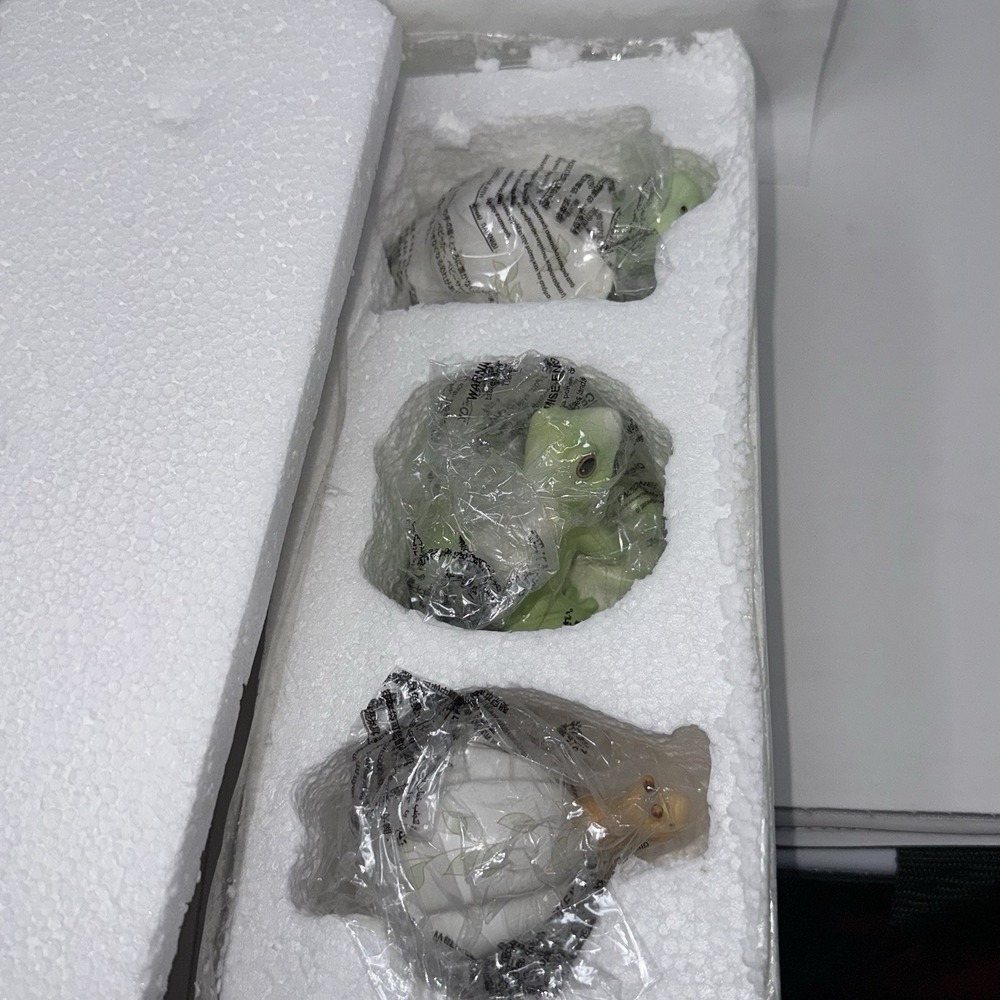 NIB Lenox Ceramic Butterfly Meadow Green Yellow Frog, Turtle, Snail Figurines - Picture 3 of 16